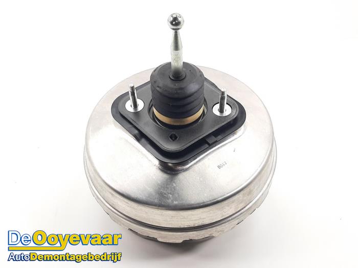 Usagé Servo frein BMW M5 (F90) 4.4 xDrive V8 32V TwinPower Turbo Prix € 59,99 Règlement à la marge proposé par Autodemontagebedrijf De Ooyevaar