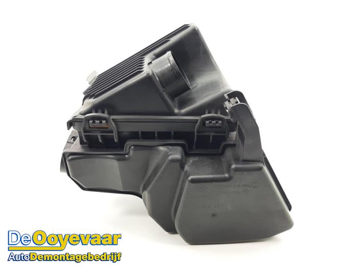 Begagnade Luftfilterhus Renault Twingo III (AH) 1.0 SCe 70 12V Pris € 15,00 Marginaltabell erbjuds av Autodemontagebedrijf De Ooyevaar
