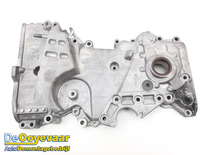 Usagé Couvercle de distribution Hyundai i40 CW (VFC) 2.0 GDI 16V Prix € 69,99 Règlement à la marge proposé par Autodemontagebedrijf De Ooyevaar