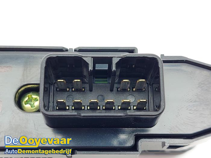 Interruptor de calefactor de asiento de un Hyundai iX35 (LM) 1.6 GDI 16V 2012