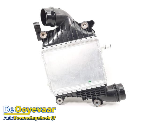 Usados Intercooler Landrover Range Rover Velar (LY) 2.0 16V P300 AWD Precio € 149,99 Norma de margen ofrecido por Autodemontagebedrijf De Ooyevaar