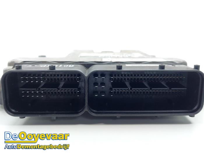 Zündschloss + Steuergerät van een Hyundai iX35 (LM) 1.6 GDI 16V 2012