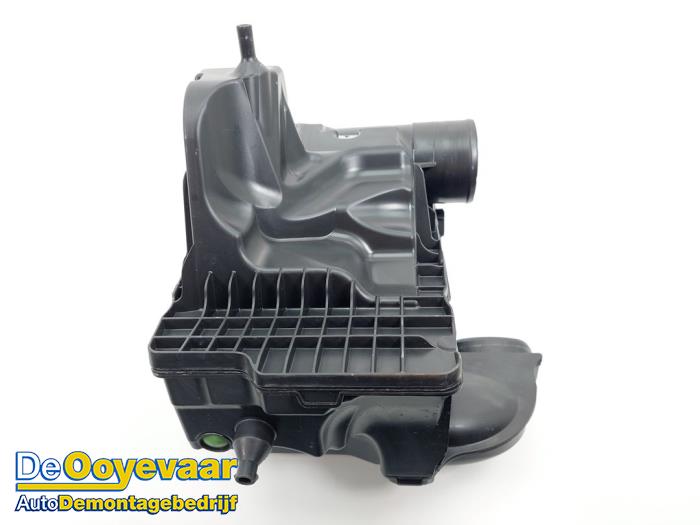 Begagnade Luftfilterhus Renault Megane IV Estate (RFBK) 1.3 TCE 160 16V Pris € 19,99 Marginaltabell erbjuds av Autodemontagebedrijf De Ooyevaar
