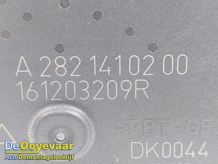 Drosselklappengehäuse van een Renault Megane IV Estate (RFBK) 1.3 TCE 160 16V 2021