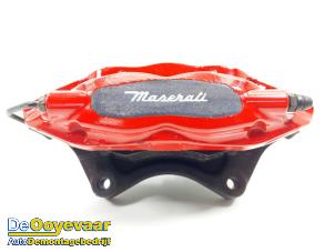 Used Rear brake calliper, right Maserati Ghibli III 3.0 Diesel Price € 199,98 Margin scheme offered by Autodemontagebedrijf De Ooyevaar