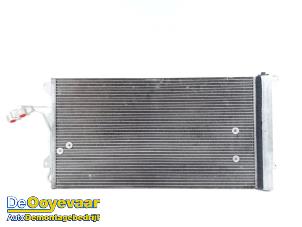 Klima Kondensor van een Porsche Cayenne (9PA) 3.2 V6 24V 2006