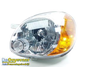 Used Headlight, left Hyundai Atos 1.0 12V Price € 39,99 Margin scheme offered by Autodemontagebedrijf De Ooyevaar