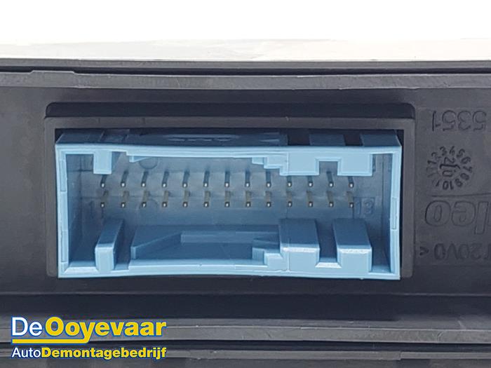 Ordinateur éclairage d'un Peugeot 208 II (UB/UH/UP) 1.2 Vti 12V PureTech 100 2020