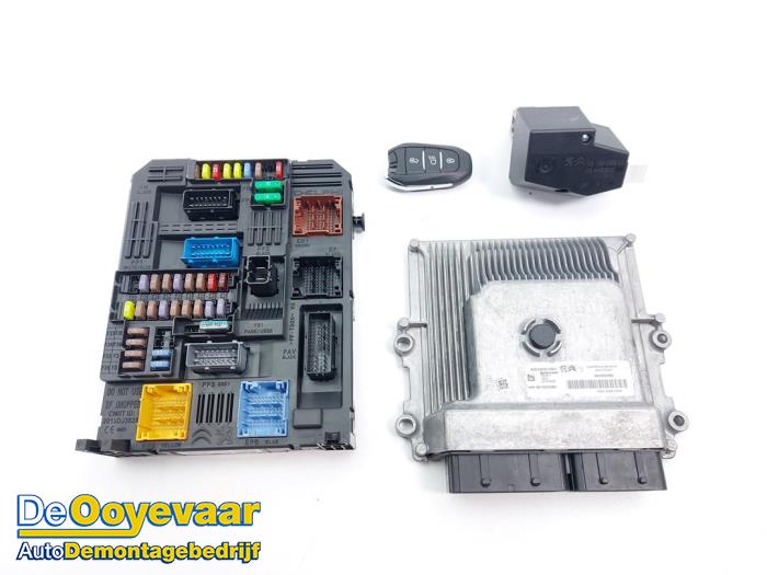 Used Ignition lock + computer Peugeot 208 II (UB/UH/UP) 1.2 Vti 12V PureTech 100 Price € 249,99 Margin scheme offered by Autodemontagebedrijf De Ooyevaar