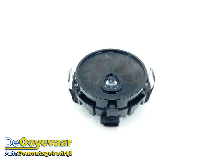 Begagnade Regnsensor Nissan Cube (Z12) 1.6 16V Pris € 15,00 Marginaltabell erbjuds av Autodemontagebedrijf De Ooyevaar