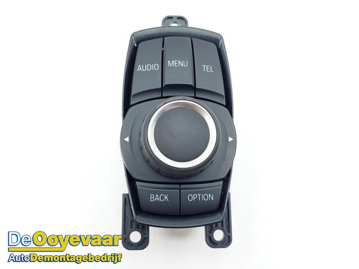 MMI Schalter van een BMW 4 serie (F32) 420i 2.0 TwinPower Turbo 16V 2016