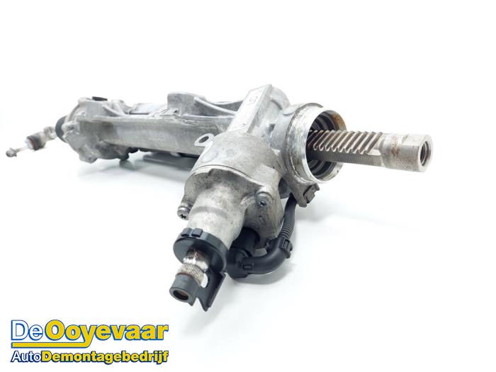 Power steering box from a BMW 4 serie (F32) 420i 2.0 TwinPower Turbo 16V 2016
