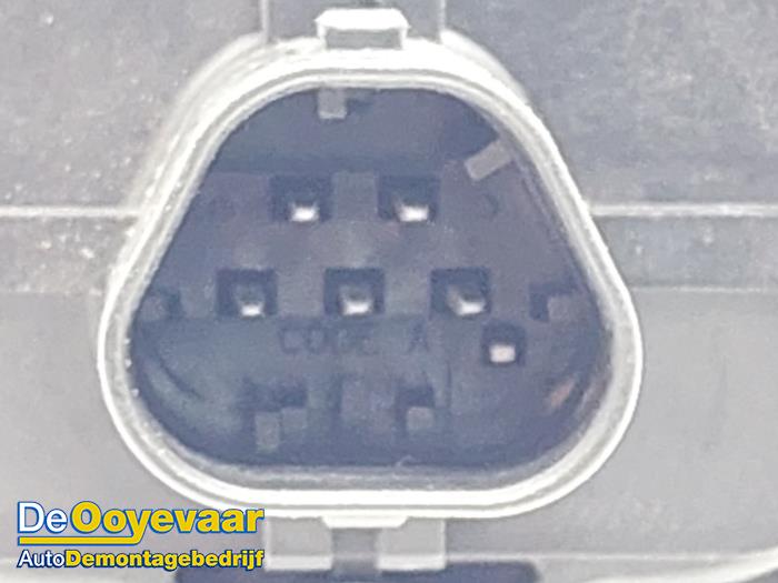 Luftmassenmesser van een Opel Corsa E 1.3 CDTi 16V ecoFLEX 2016