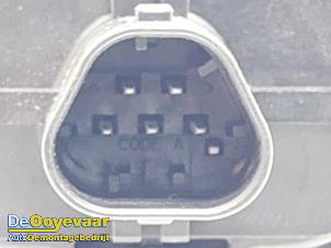Luftmassenmesser van een Opel Corsa E 1.3 CDTi 16V ecoFLEX 2016