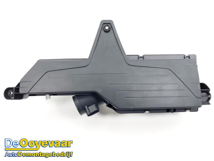 Air box from a BMW 1 serie (F21) 116i 1.6 16V 2013