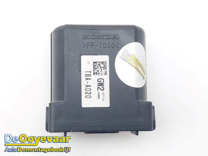 Używane Modul gateway Honda Civic (FK6/7/8/9) 1.0i VTEC Turbo 12V Cena € 39,99 Procedura marży oferowane przez Autodemontagebedrijf De Ooyevaar