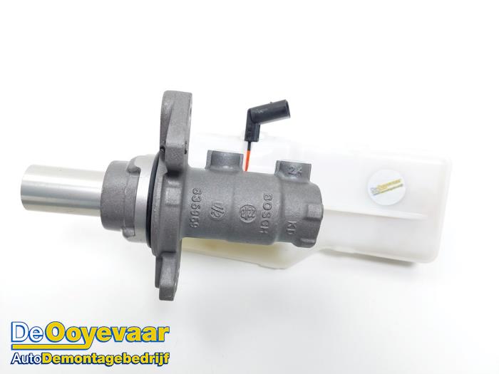 Gebrauchte Hauptbremszylinder Lynk &amp; Co 01 1.5 PHEV Preis € 39,99 Margenregelung angeboten von Autodemontagebedrijf De Ooyevaar
