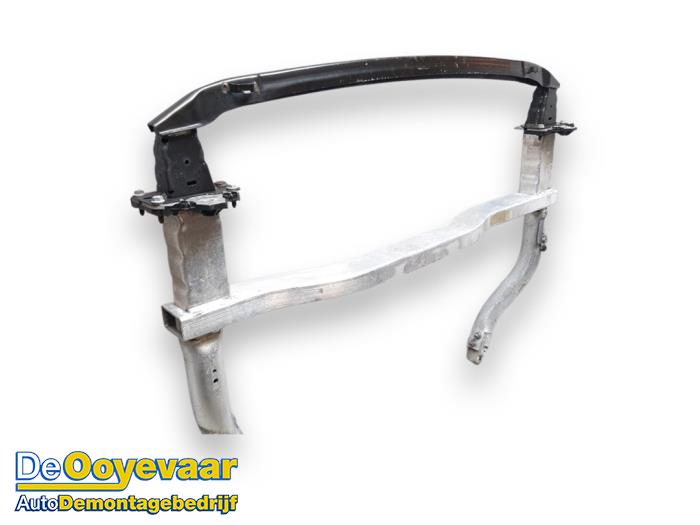 Front bumper frame from a Peugeot 508 SW (8E/8U) 1.6 HDiF 16V 2013