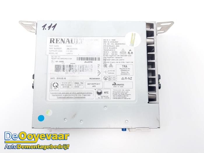 Usagé Module navigation Renault Megane IV Estate (RFBK) 1.5 Energy dCi 110 Prix € 149,99 Règlement à la marge proposé par Autodemontagebedrijf De Ooyevaar