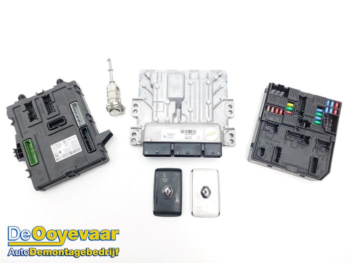 Used Ignition lock + computer Renault Megane IV Estate (RFBK) 1.5 Energy dCi 110 Price € 239,99 Margin scheme offered by Autodemontagebedrijf De Ooyevaar