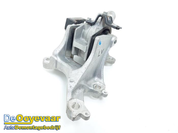 Used Engine mount Honda Civic (FK1/2/3) 1.4i VTEC 16V Price € 19,99 Margin scheme offered by Autodemontagebedrijf De Ooyevaar