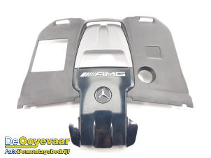 Usagé Cache sous moteur Mercedes E Estate AMG (S213) 4.0 E-63 S AMG V8 Turbo 4-Matic+ Prix € 299,99 Règlement à la marge proposé par Autodemontagebedrijf De Ooyevaar
