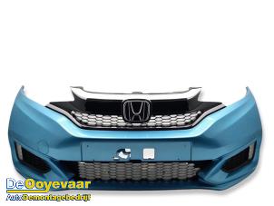 Used Front bumper Honda Jazz (GK) 1.3 -i-VTEC 16V Price € 449,99 Margin scheme offered by Autodemontagebedrijf De Ooyevaar