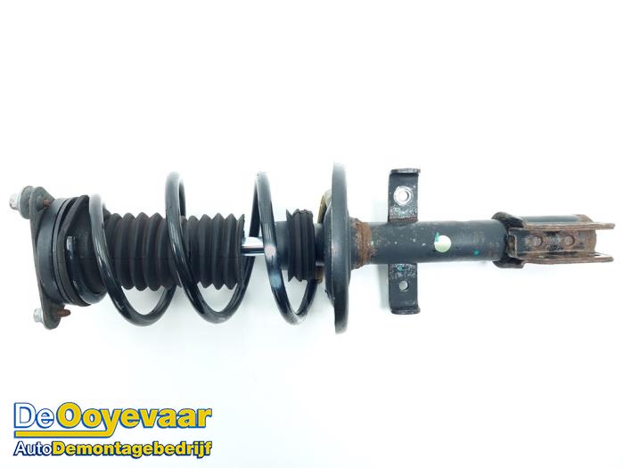 Front shock absorber rod, right from a Renault Clio IV Estate/Grandtour (7R) 1.5 Energy dCi 90 FAP 2017