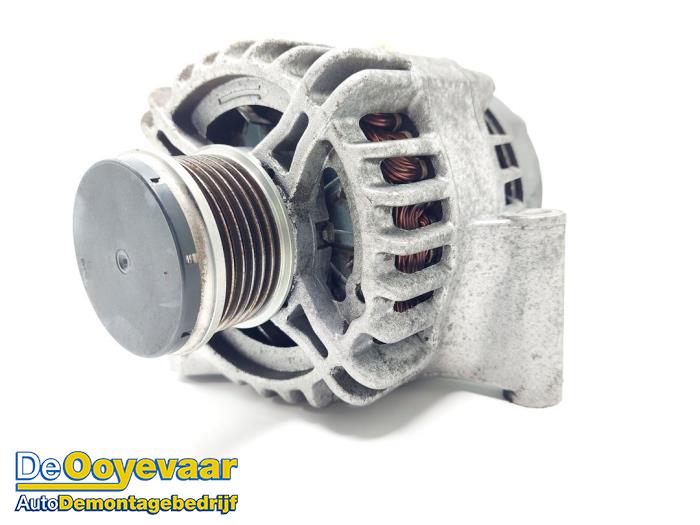 Begagnade Dynamo Opel Combo 1.3 CDTI 16V ecoFlex Pris € 25,00 Marginaltabell erbjuds av Autodemontagebedrijf De Ooyevaar