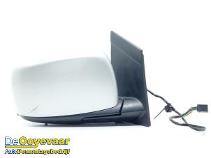 Used Wing mirror, right Chrysler Voyager/Grand Voyager (RT) 2.8 CRD 16V Grand Voyager Price € 129,99 Margin scheme offered by Autodemontagebedrijf De Ooyevaar