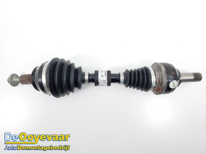 Front drive shaft, left from a Mercedes-AMG A-Klasse AMG (177.0) 2.0 A-35 AMG Turbo 16V 4Matic 2019