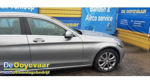 Używane Drzwi prawe przednie wersja 4-drzwiowa Mercedes C Estate (S205) C-180 BlueTEC, C-180 d 1.6 16V Cena € 499,99 Procedura marży oferowane przez Autodemontagebedrijf De Ooyevaar