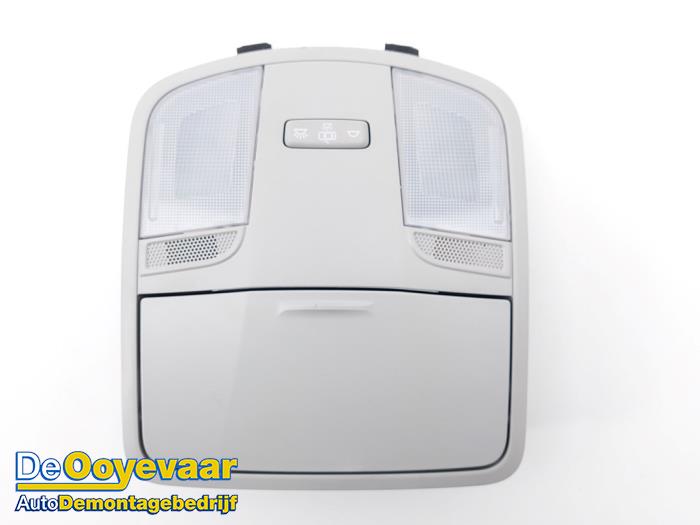 Begagnade Innerbelysning, fram Kia Stonic (YB) 1.0i T-GDi 12V Eco-Dynamics+ Pris € 25,00 Marginaltabell erbjuds av Autodemontagebedrijf De Ooyevaar