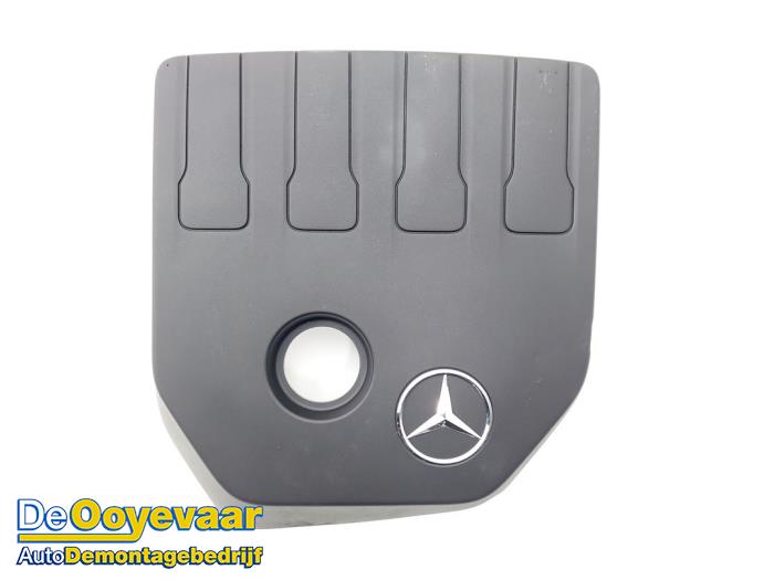 Used Engine cover Mercedes A (177.0) 1.3 A-200 Turbo 16V Price € 29,99 Margin scheme offered by Autodemontagebedrijf De Ooyevaar