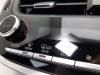 Panneau de commandes chauffage d'un Toyota Corolla Touring Sport (E21/EH1) 1.8 16V Hybrid 2020