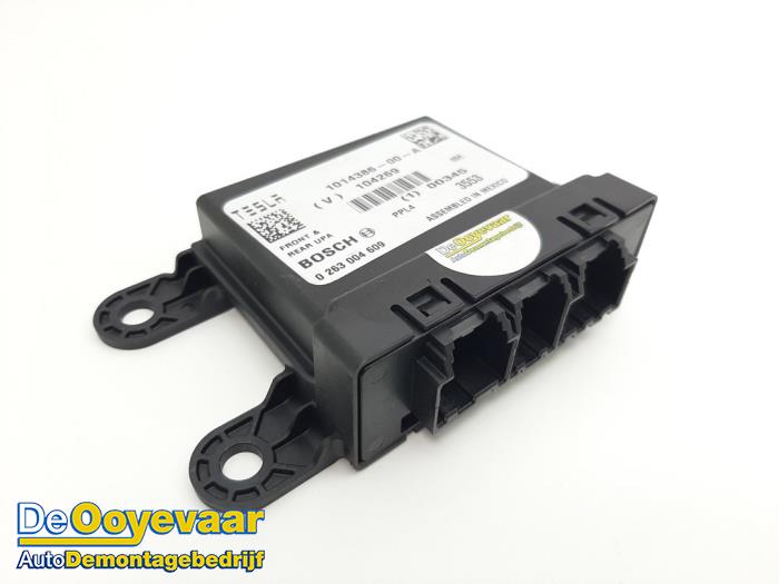 Begagnade PDC-modul Tesla Model S 85 Pris € 59,99 Marginaltabell erbjuds av Autodemontagebedrijf De Ooyevaar