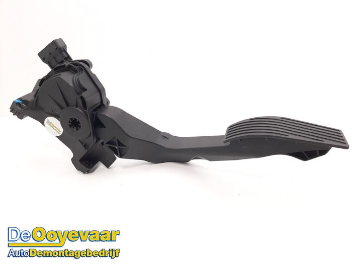 Accelerator pedal from a Jeep Compass (MP) 1.3 4XE 240 16V 4x4 2020