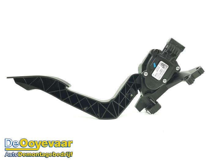 Accelerator pedal from a Jeep Compass (MP) 1.3 4XE 240 16V 4x4 2020