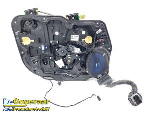Używane Mechanizm szyby lewej przedniej wersja 4-drzwiowa Jeep Compass (MP) 1.3 4XE 240 16V 4x4 Cena € 99,99 Procedura marży oferowane przez Autodemontagebedrijf De Ooyevaar