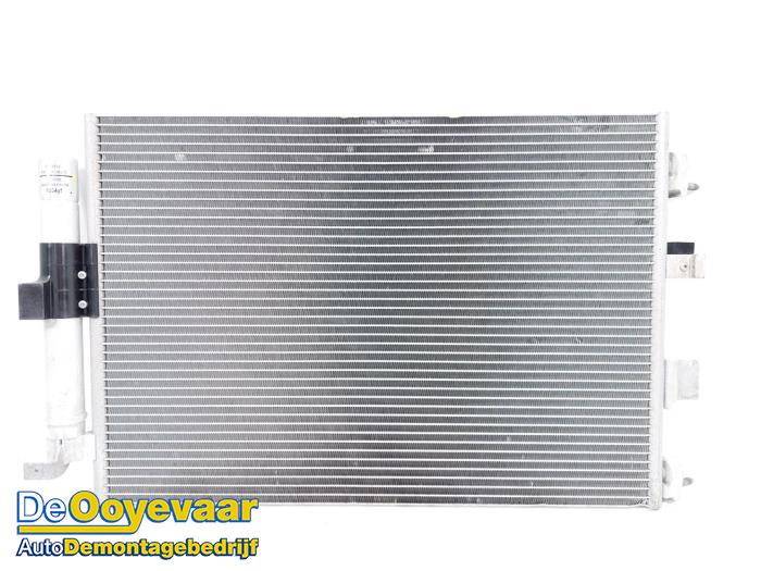 Air conditioning condenser from a Ford Focus 3 Wagon 1.0 Ti-VCT EcoBoost 12V 125 2015