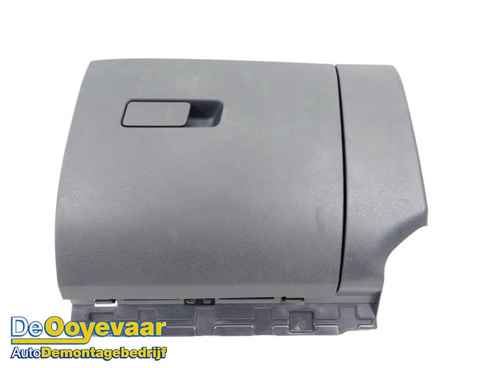 Begagnade Handskfack Jeep Compass II (MP) 1.3 4XE 240 16V 4x4 Pris € 49,99 Marginaltabell erbjuds av Autodemontagebedrijf De Ooyevaar