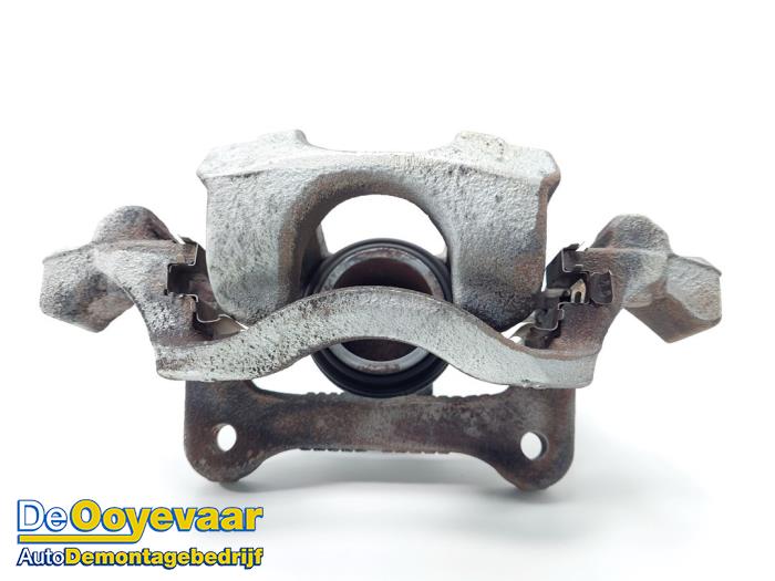 Usagé Etrier de frein avant gauche Ford Puma 1.0 Ti-VCT EcoBoost 12V Prix € 39,99 Règlement à la marge proposé par Autodemontagebedrijf De Ooyevaar