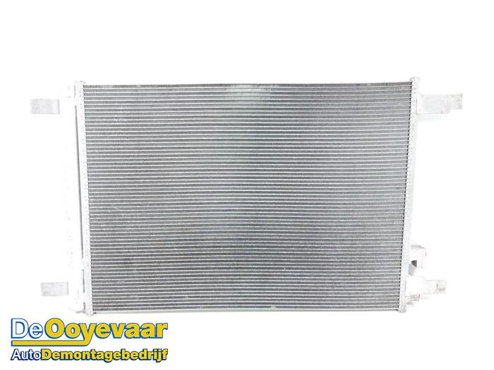 Air conditioning condenser from a Volkswagen Polo VI (AW1) 1.0 TSI 12V 2019