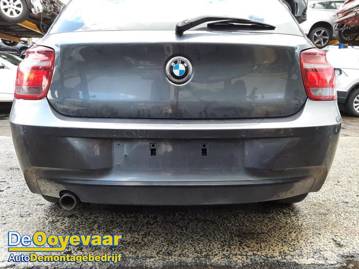 Pare-chocs arrière d'un BMW 1 serie (F20) 120d 2.0 16V 2012