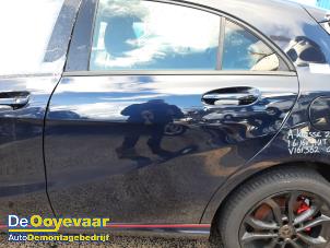 Gebrauchte Tür 4-türig links hinten Mercedes A (W176) 1.6 A-160 16V Preis € 499,99 Margenregelung angeboten von Autodemontagebedrijf De Ooyevaar