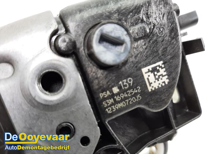 Serrure portière mécanique 2portes gauche d'un Peugeot Expert (VA/VB/VE/VF/VY) 2.0 Blue HDi 150 16V 2019