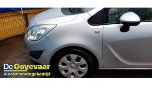 Used Front wing, left Opel Meriva 1.4 Turbo 16V ecoFLEX Price € 99,99 Margin scheme offered by Autodemontagebedrijf De Ooyevaar