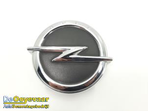 Used Tailgate switch Opel Astra K 1.2 Turbo 12V Price € 24,99 Margin scheme offered by Autodemontagebedrijf De Ooyevaar