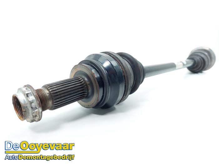Drive shaft, rear right from a BMW X4 (F26) xDrive 28i 2.0 16V Twin Power Turbo 2015