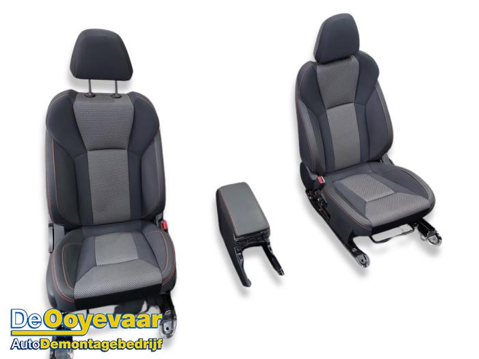 Set of upholstery (complete) from a Subaru XV (GT/GX) 2.0 e-Boxer AWD 16V 2020